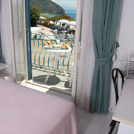 Otel Loreley Serrara Fontana