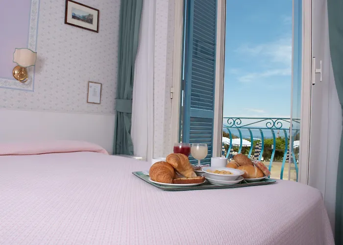 Loreley 3* Serrara Fontana