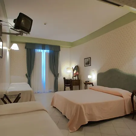 Loreley Hotel 3*