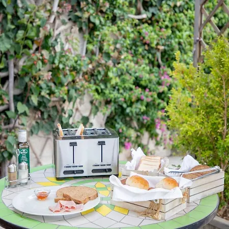 Loreley Hotell Serrara Fontana