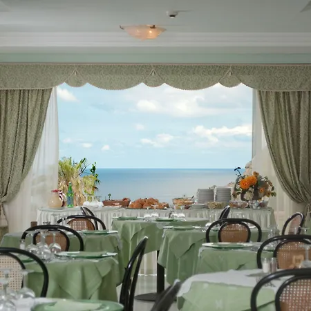 Loreley Hotell Serrara Fontana