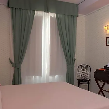 Loreley Hotel Serrara Fontana