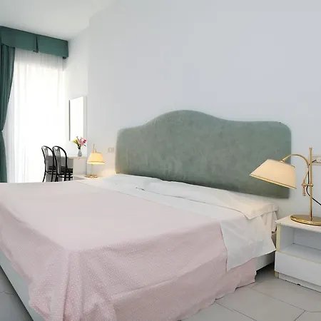 Loreley Hotel Serrara Fontana