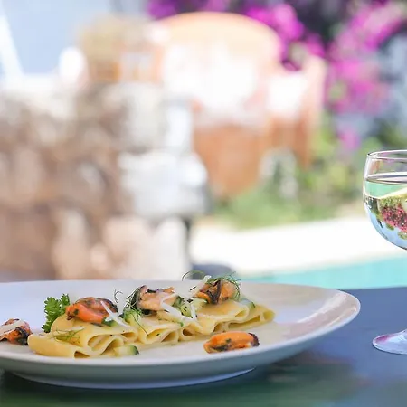 Loreley Hotell Serrara Fontana