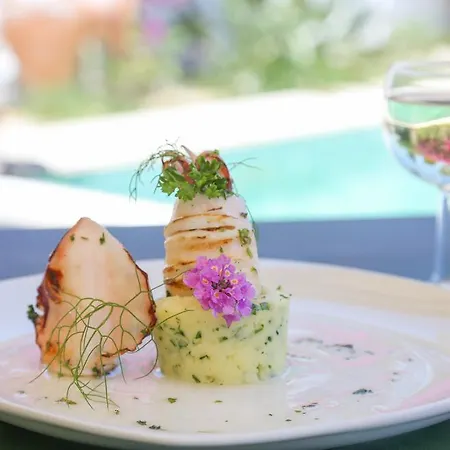 Loreley Hotell Serrara Fontana