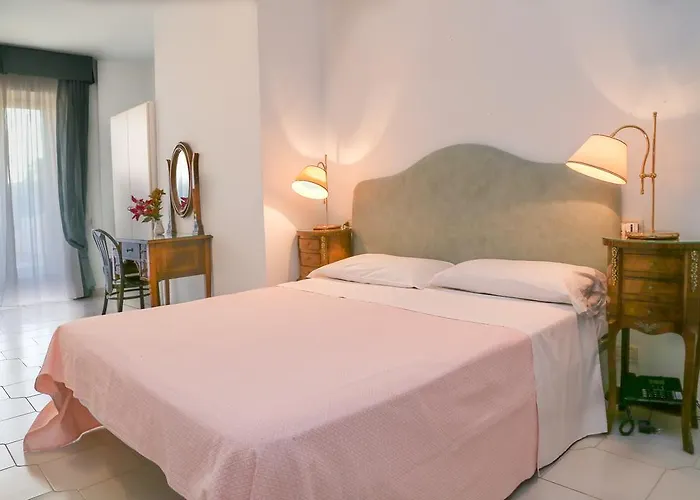 Hotel Loreley Serrara Fontana