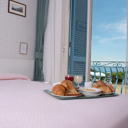 Loreley 3* Serrara Fontana